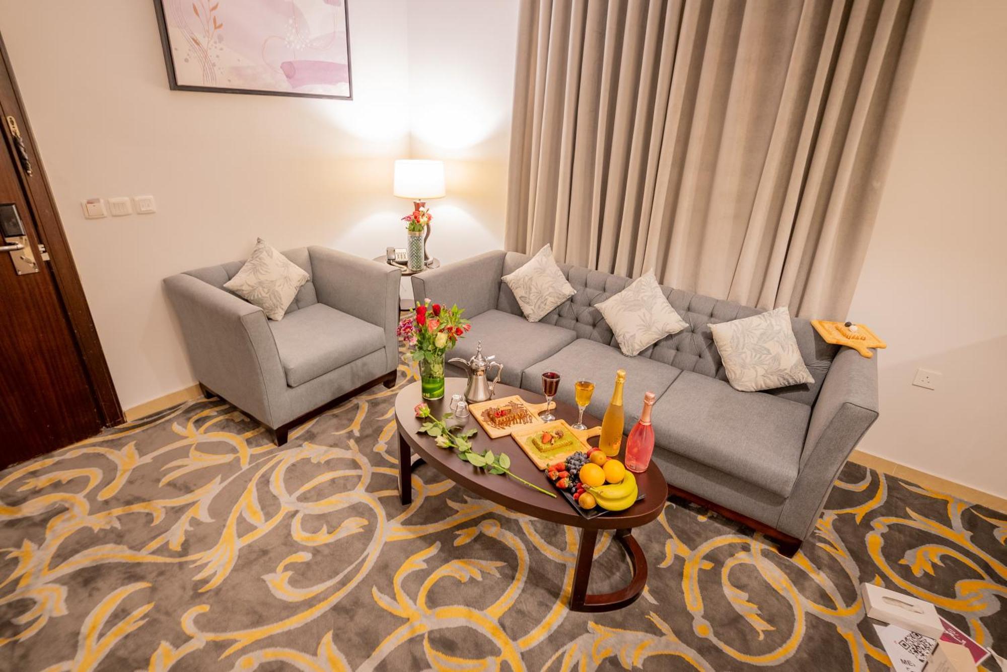Laten Suites Al Naseem Джедда Экстерьер фото