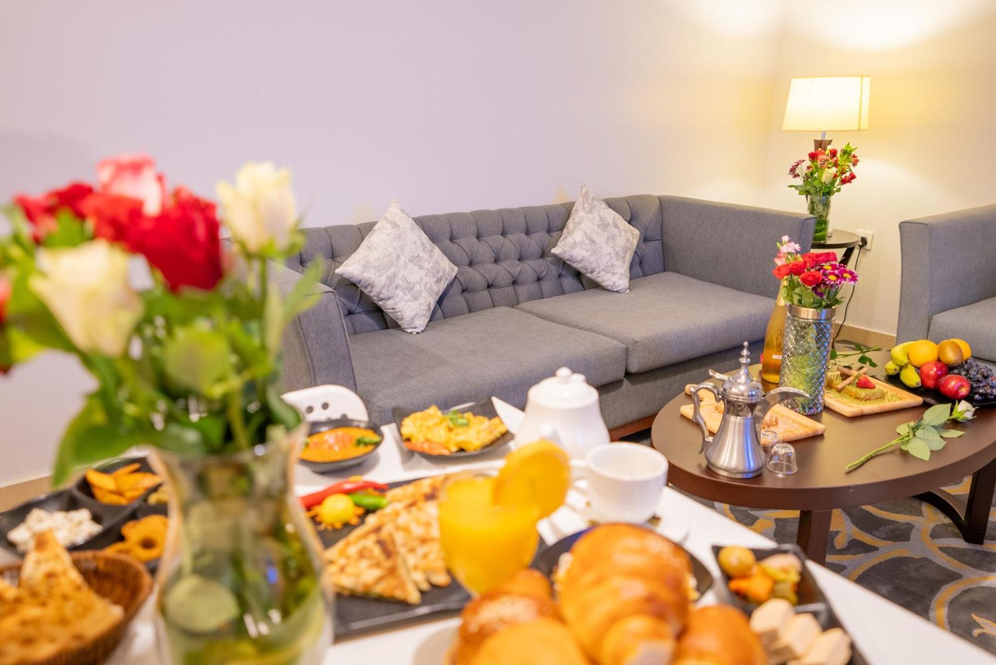 Laten Suites Al Naseem Джедда Экстерьер фото